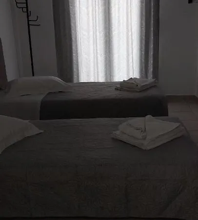 Tania R 피로스테파니