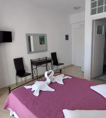 Konukevi Tania R 3*