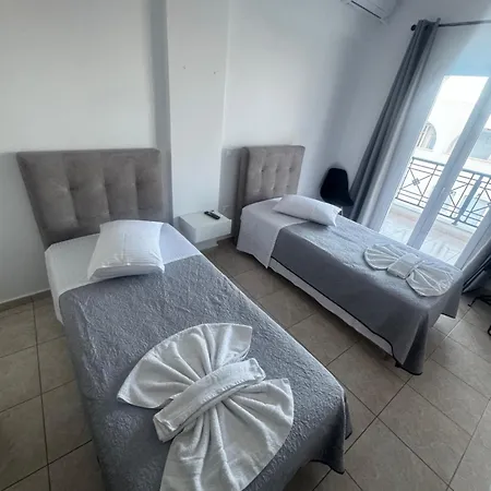 Tania R Maison d'hôtes Firostefani