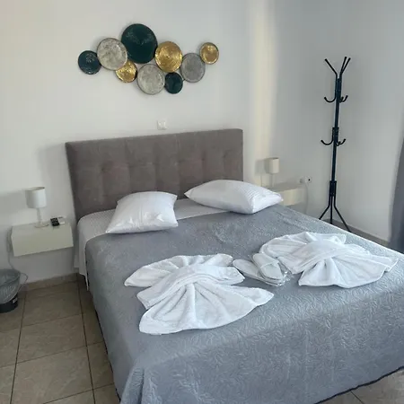 Tania R 게스트하우스 피로스테파니