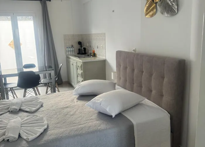 Villa Tania R 3* Фиростефани