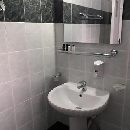 Tania R ゲストハウス 3*