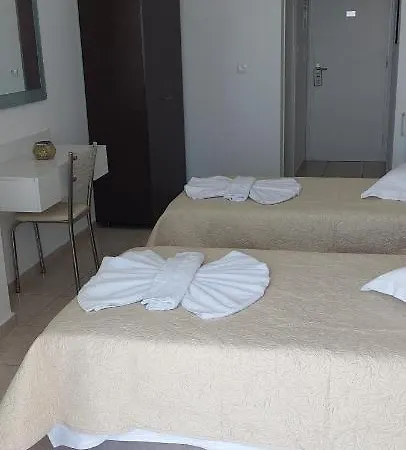 ゲストハウス Tania R 3*